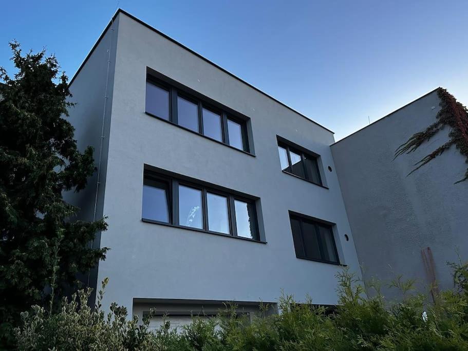 Byt V Rezidencni Ctvrti Prahy 6 Praha Exteriér fotografie